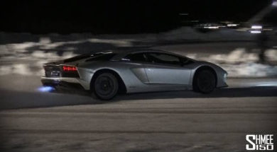 Aventador S – Flamethrower HOT LAPS on ICE!